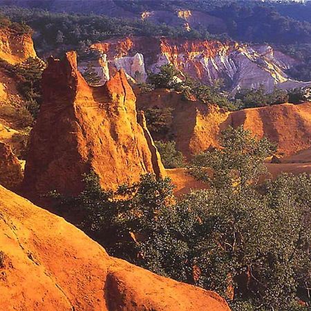 Вилла Chemin De Saint-Joseph Рюстрель Экстерьер фото